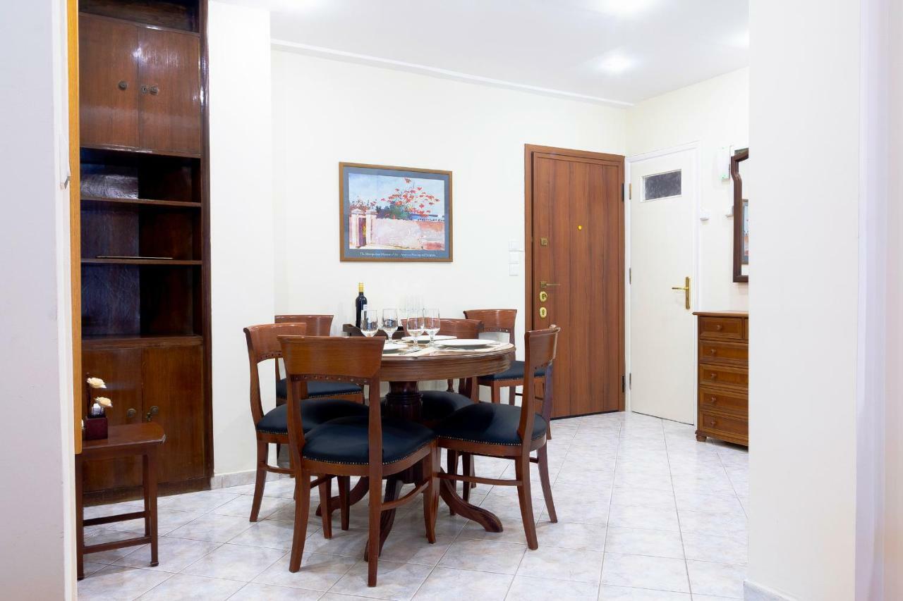 Classy 2 Bedroom Apartment Near Acropolis & Metro Афіни Екстер'єр фото