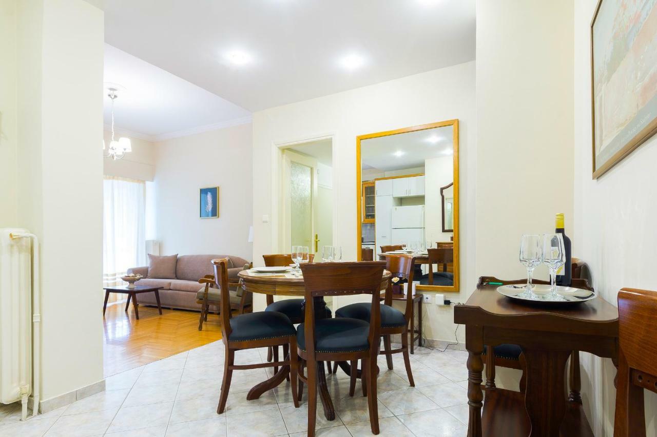 Classy 2 Bedroom Apartment Near Acropolis & Metro Афіни Екстер'єр фото