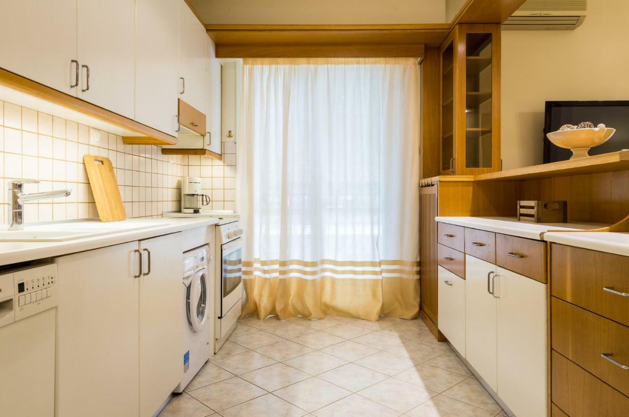 Classy 2 Bedroom Apartment Near Acropolis & Metro Афіни Екстер'єр фото
